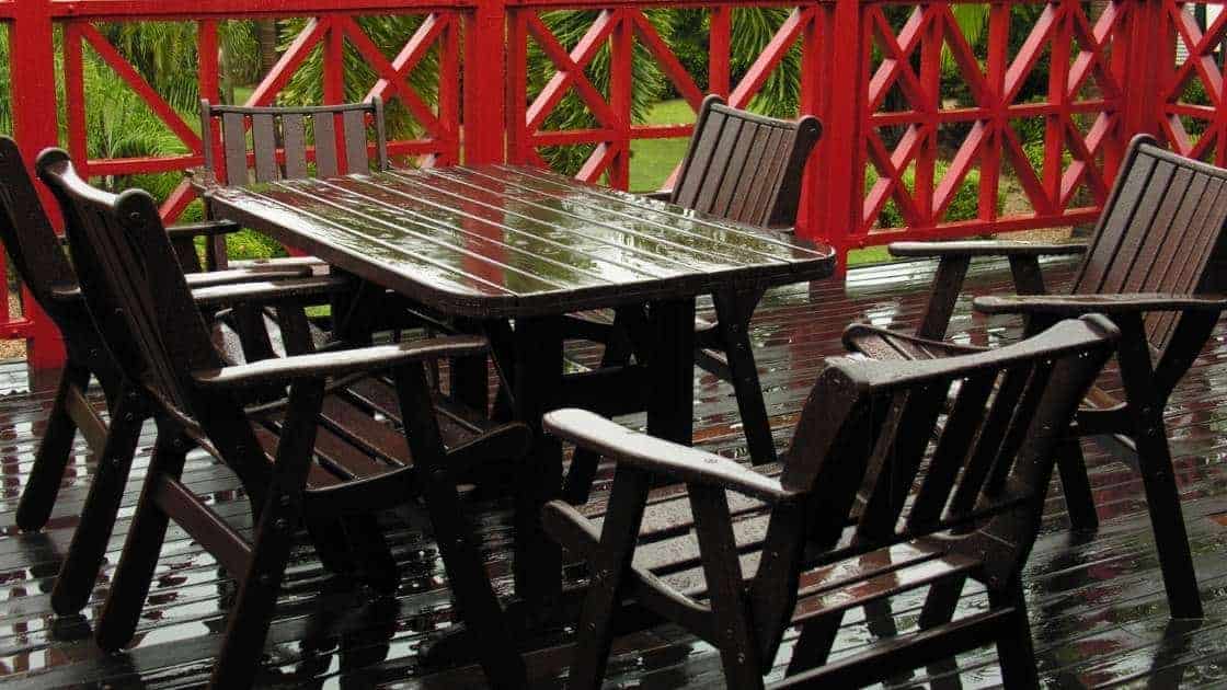 The Best Protection for Outdoors Wood Furniture. Tips & Tricks