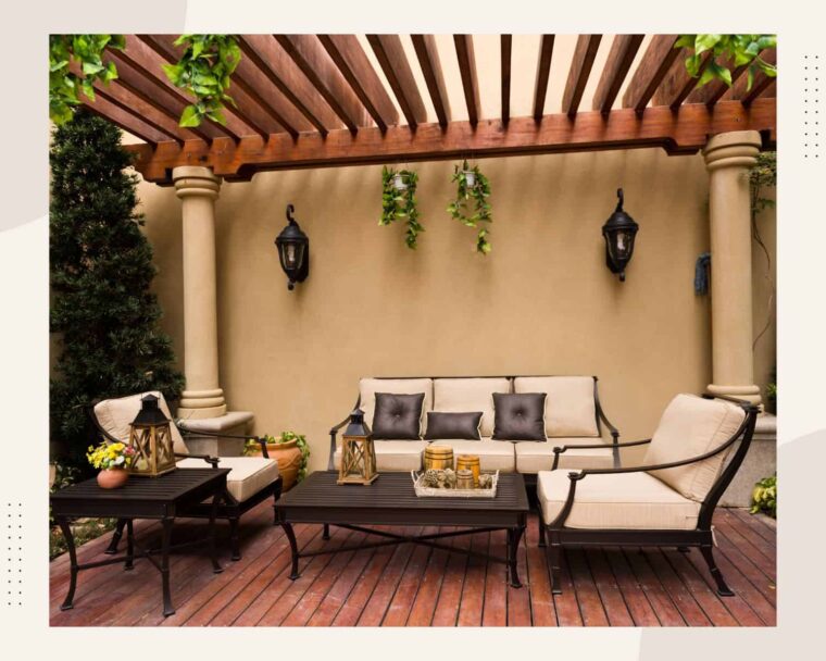What is a Lanai? Differences with Veranda, Patio & Porch